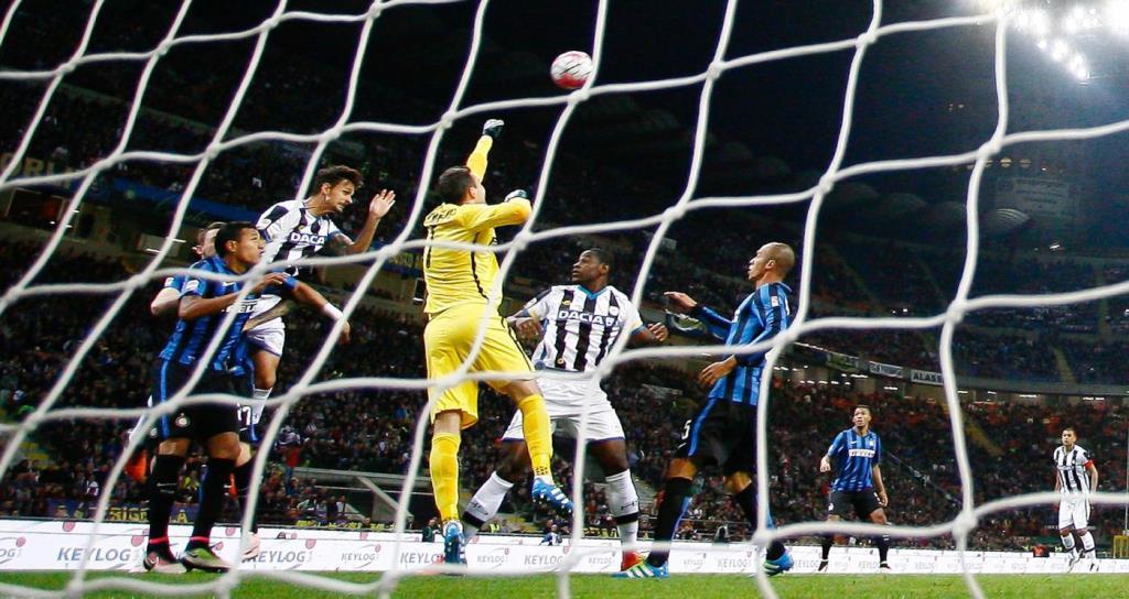 UdineseInter_uscitaHandanovic