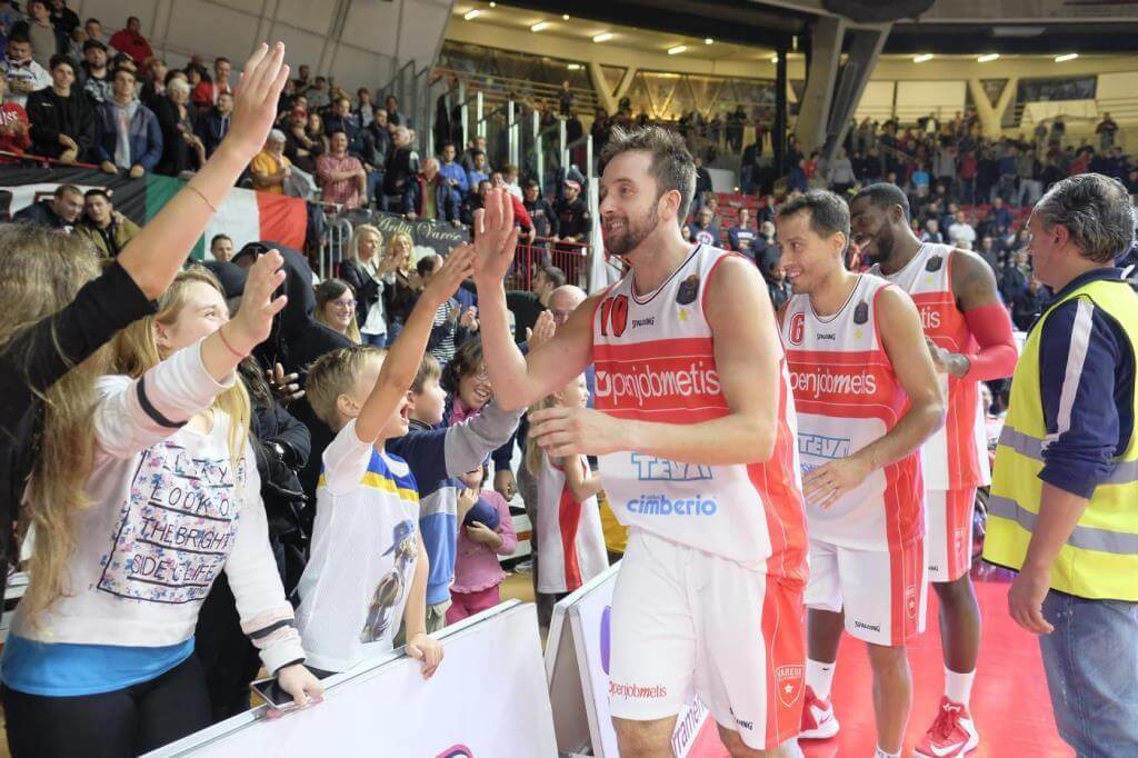 Varesebasket_saluti