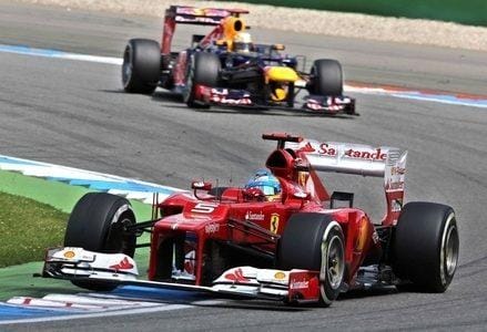alonso_red_bull_alle_spalle_phixr