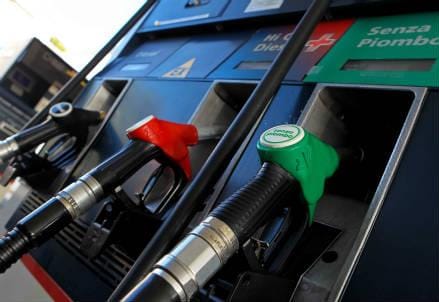 benzina_2_r439