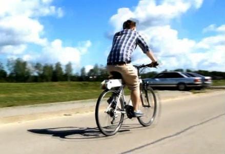 bicicletta_ragazzo_r439