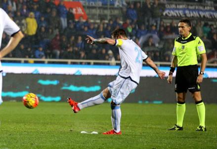 biglia_punizione