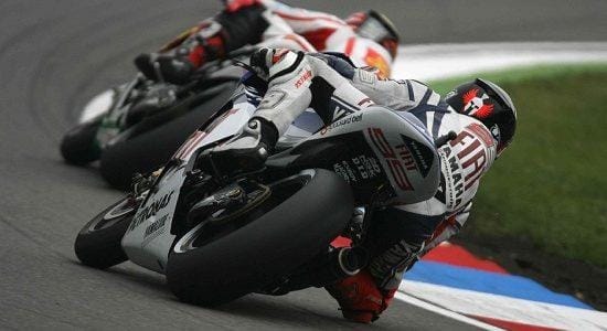 brno_curvaR400