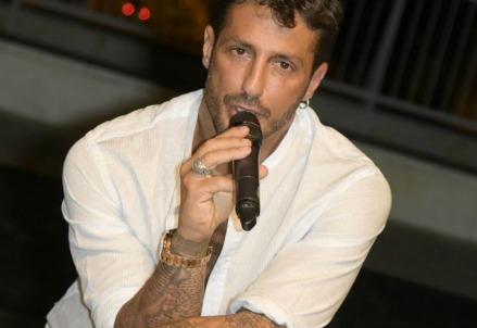 Fabrizio Corona News Nuovo Processo E Due Accuse Contro L Ex Re Dei Paparazzi Oggi