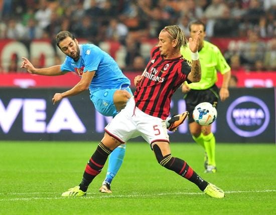 higuain_mexes