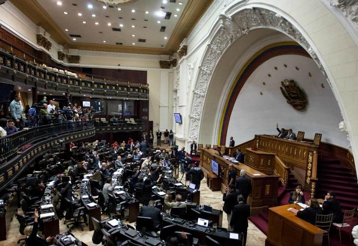 parlamento_venezuela_maduro_governo_lapresse_2017