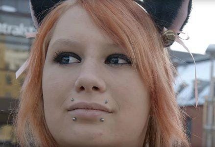 ragazza_gatto_R439