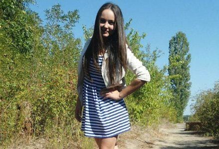 ragazza_selfie_morta_R439