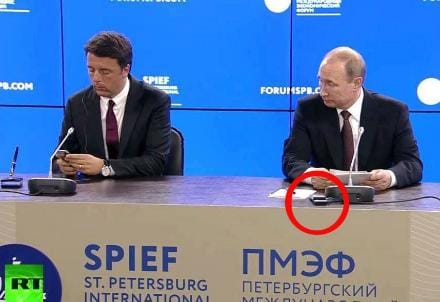 renzi_putin_cell_R439