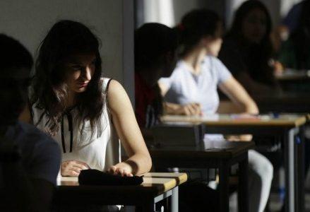 scuola_studenti_esame5R439