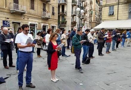 sentinelle_piedi_r439