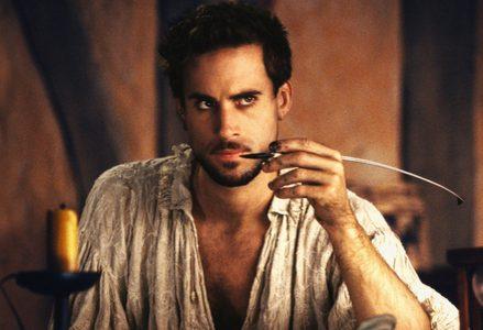 shakespeare_love_R439