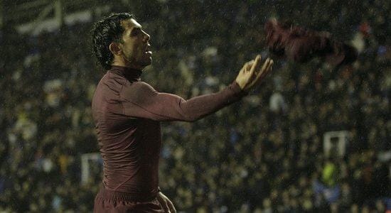 tevez_lancio_maglietta