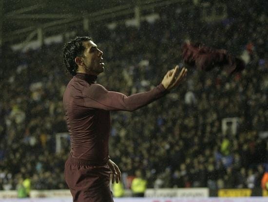 tevez_lancio_maglietta