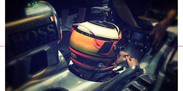 vandoorne_casco