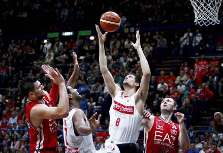 varese_olimpiamilano_rimbalzo