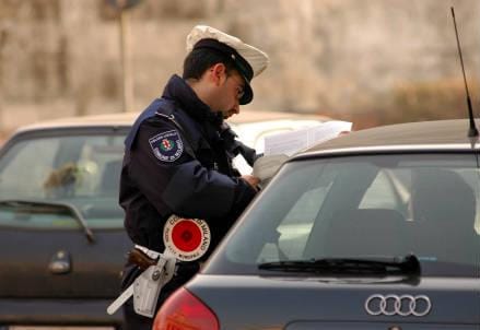 vigile_polizia_r439