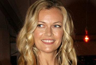 sarahmurdoch_R375