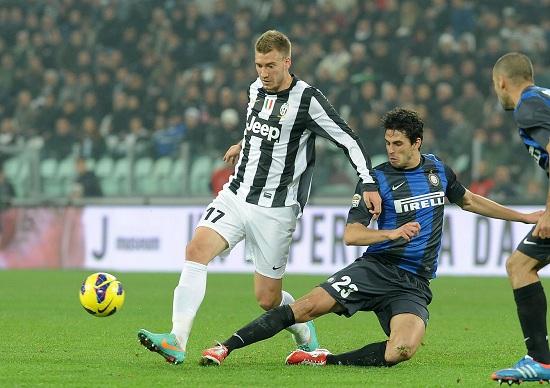 Bendtner_infortunio