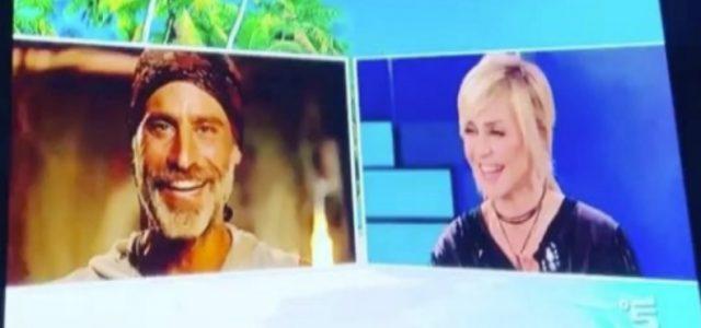 Paola_Barale_Raz_Degan_Isola_Famosi_Instagram_DirettaTv_2017