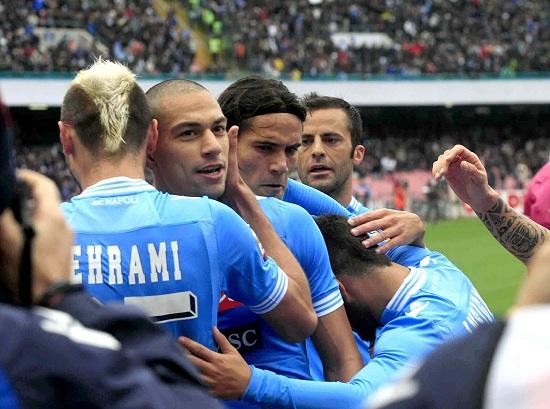 behrami_inler_cavani_mesto