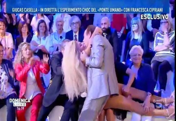 francesca_cipriani_ipnosi_domenicalive