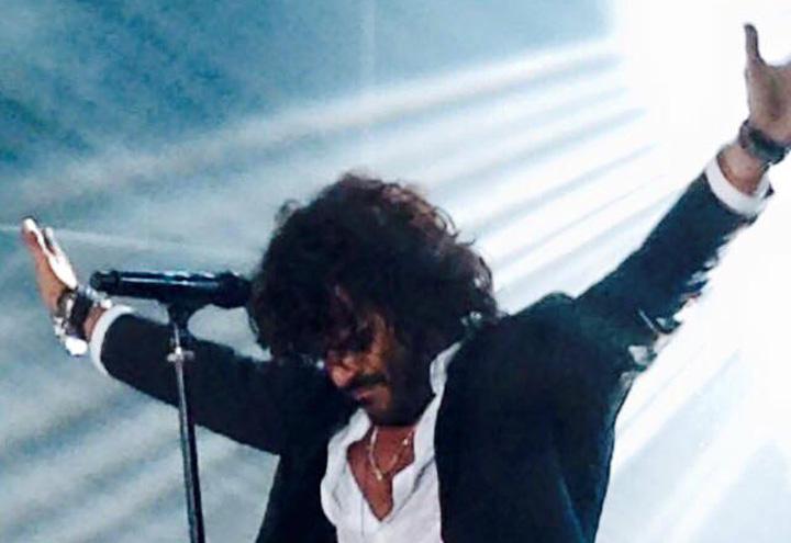 francesco_renga_palco_facebook_2017.jpg