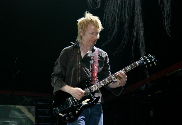 gerry_leonard