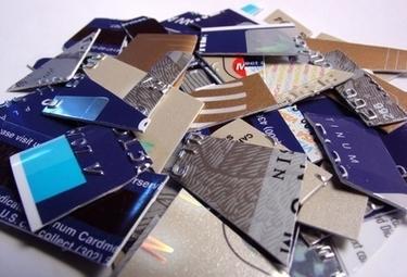 Carte_credito_tagliateR375_10ott08