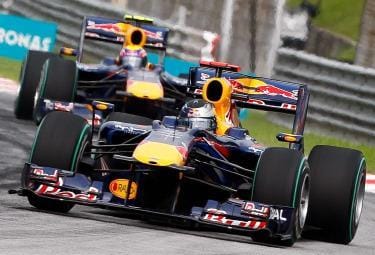 F1_Sepang_2010_VettelR375
