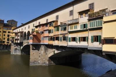 FIRENZE_ponte_vecchio__Buesi_Fotolia_R400_XS