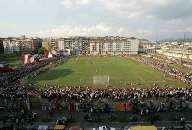 Filadelfia_stadio_R375_4mag09