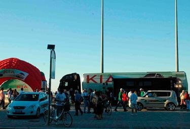 Kia20tour_R375