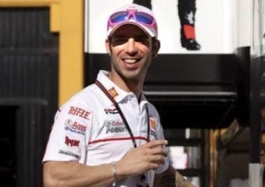Melandri_primo_piano_superbike_R400_11mar11