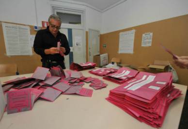 Referendum_SpoglioR400