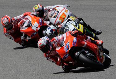 Stoner-gara-Mugello_R375