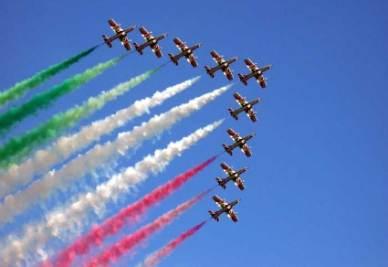 frecce-tricolori_R425