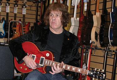 garymoore_R375
