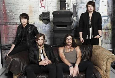 kingsofleon_R375