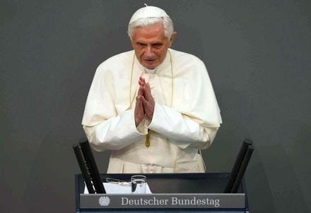 papa_bundestag_R439_phixr