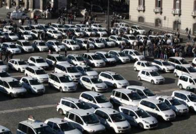 taxi_protesta_napoli_r400