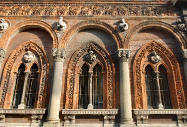 universita_milano_finestreR375