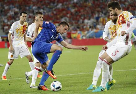pjaca_pique