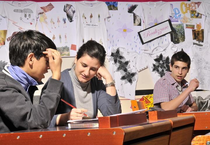 cometaresearch_scuola_banchi_cometaresearch