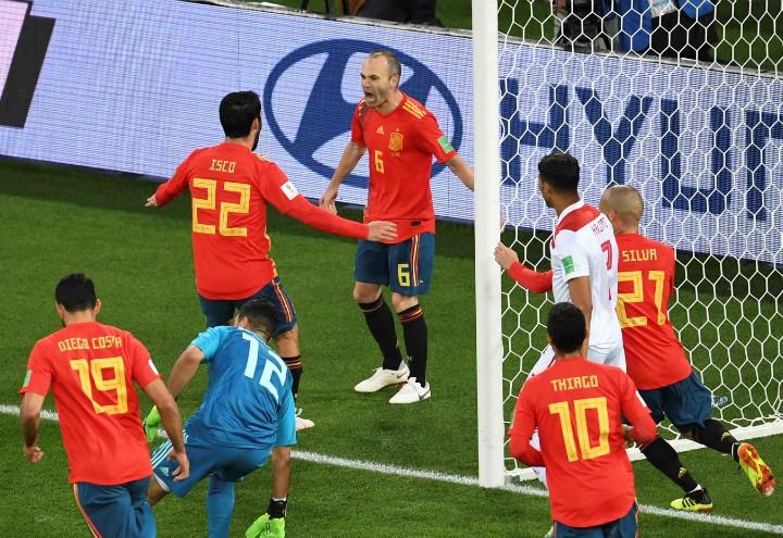 Iniesta_Isco_Spagna_gol_Mondiali_lapresse_2018