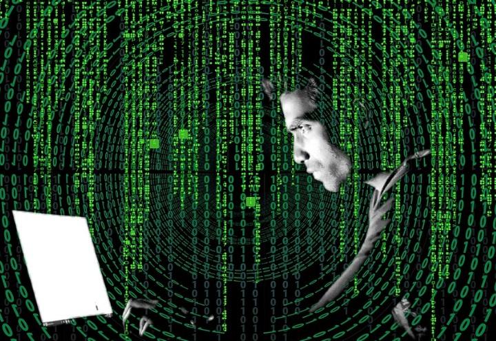 frode_informatica_pixabay