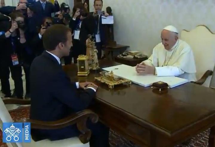 macron_papa_francesco_vaticano_youtube_2018