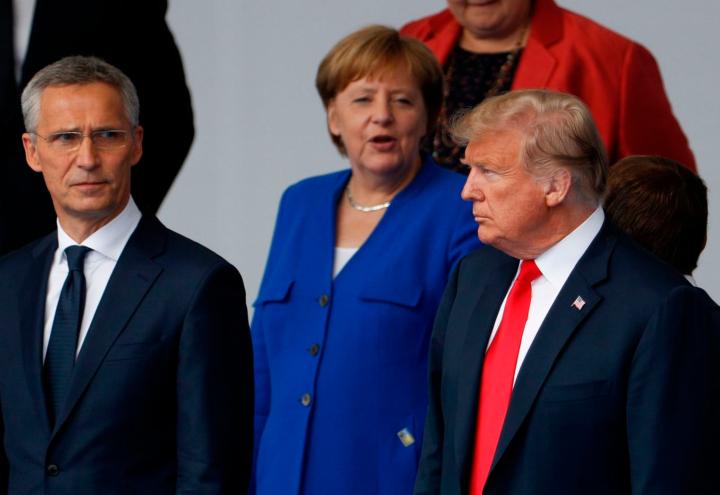 nato_usa_germania_stoltenberg_merkel_trump_lapresse_2018