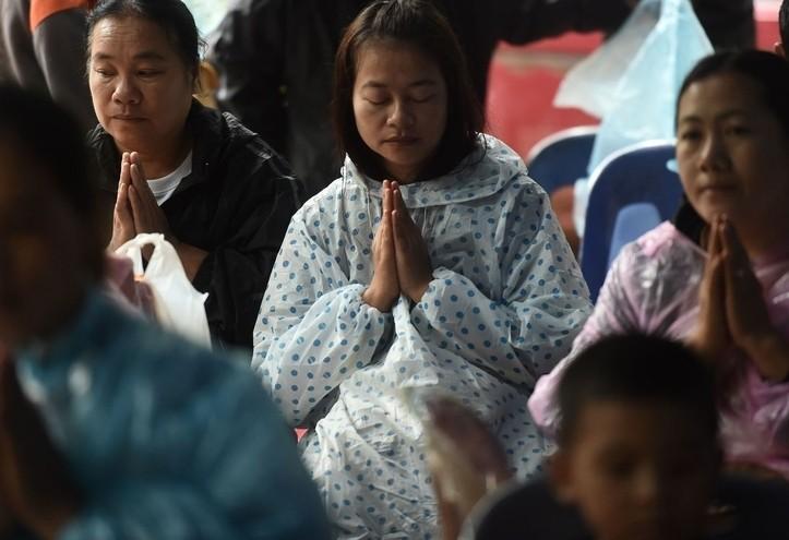 thailandia_preghiera_religione_fede_lapresse_2018