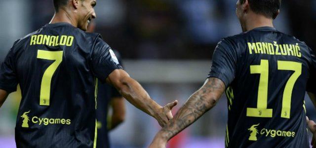 Ronaldo_Mandzukic_Juventus_blu_schiena_lapresse_2018